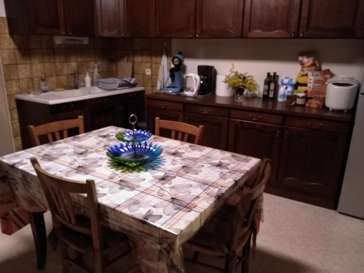Maison Familiale Coteaux De La Vezere Voutezac Екстериор снимка